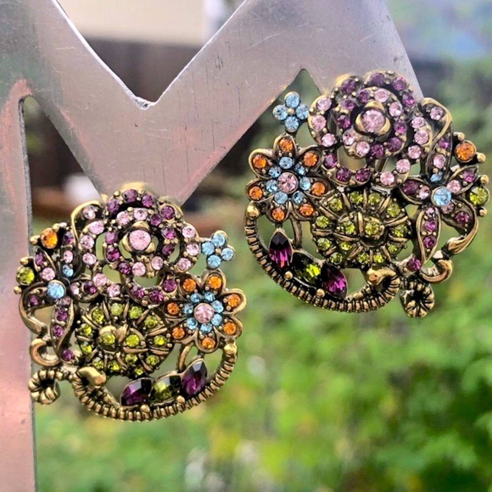 Heidi Daus OMEGA “Garden Folly” Swarovski Crystals earrings like new